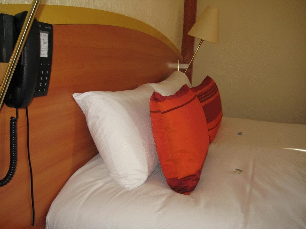 Kyriad Hotel Lamballe Zewnętrze zdjęcie