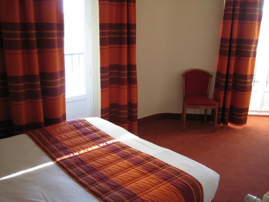 Kyriad Hotel Lamballe Zewnętrze zdjęcie