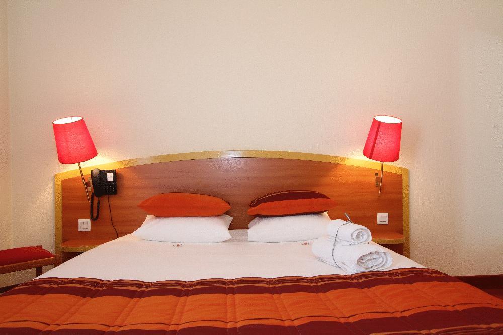 Kyriad Hotel Lamballe Zewnętrze zdjęcie