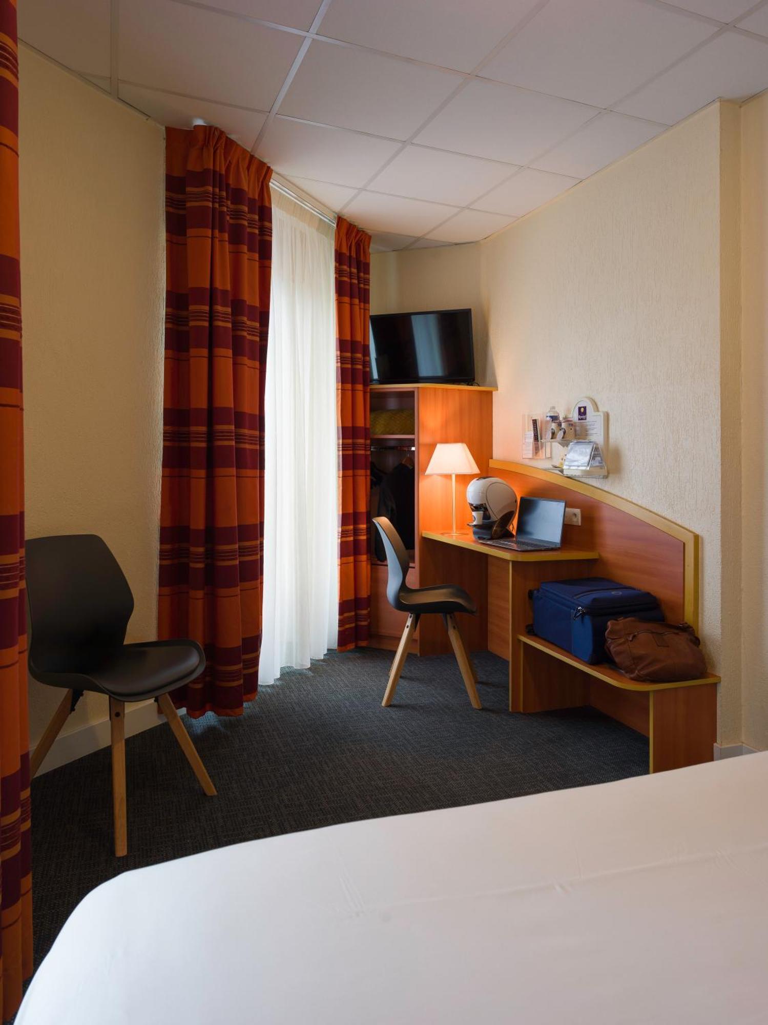 Kyriad Hotel Lamballe Zewnętrze zdjęcie