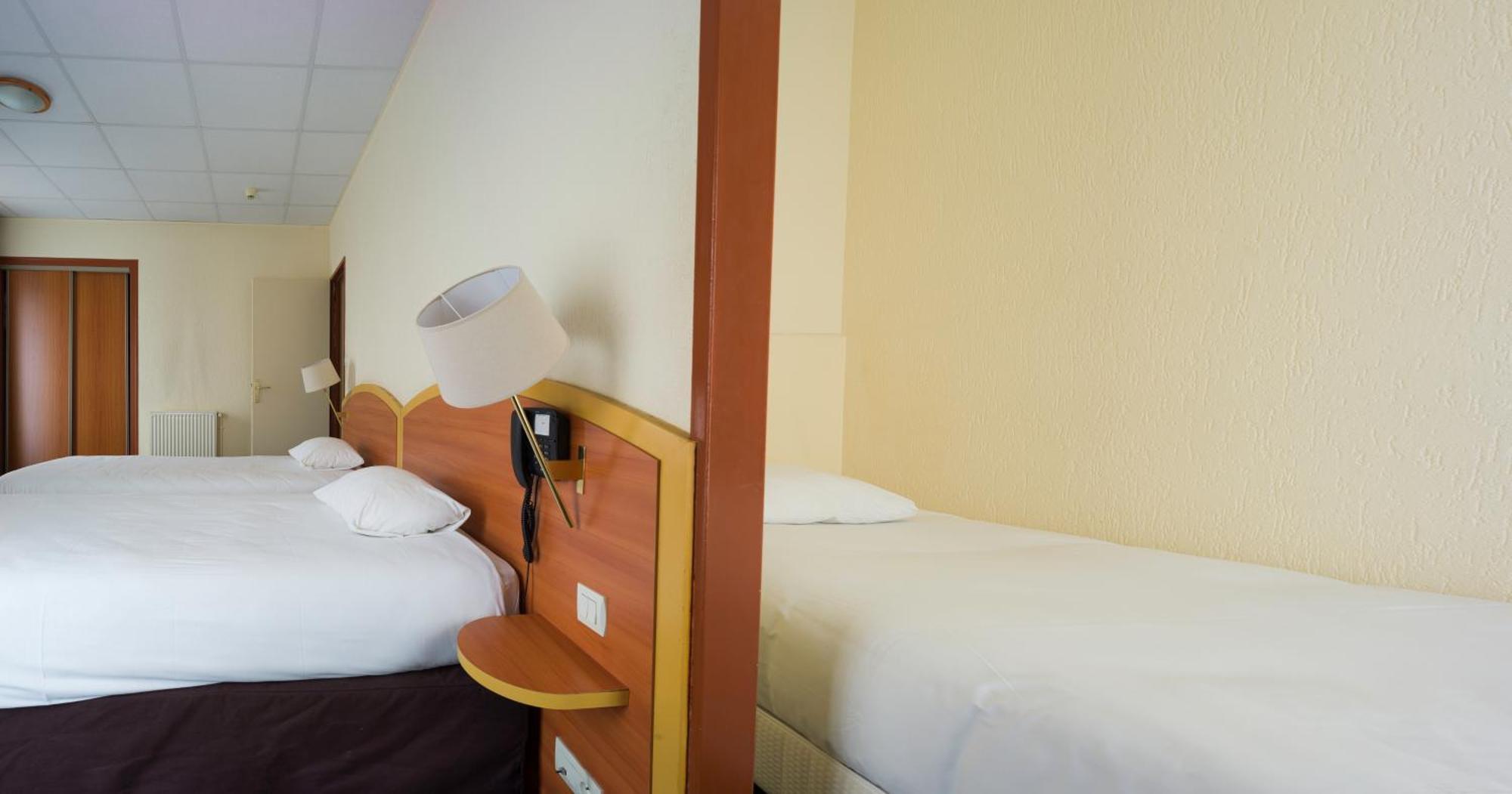 Kyriad Hotel Lamballe Zewnętrze zdjęcie